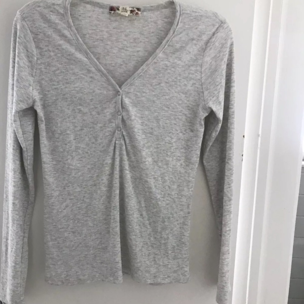 Gray Henley Long Sleeve Top L